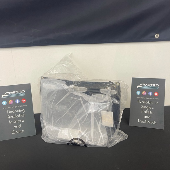 Michael Kors Eden Medium Bucket Bag Shoulder Tote - Picture 4 of 4